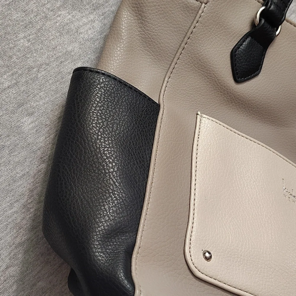 NICOLE MILLER NEW YORK - WOMENS HAND BAG- PURSE 👜👜👜 SHOULDER BAG - Picture 4 of 16